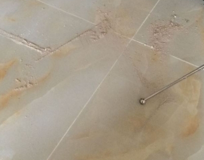 南昌市瓷砖空鼓维修公司分享粘合剂选择不当在瓷砖铺贴过程中可能导致以下问题